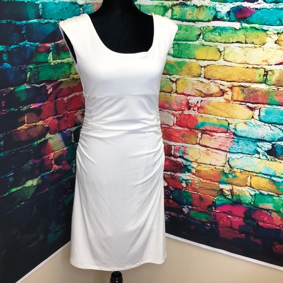 MODA INTERNATIONAL. Little White Dress 0139 - Picture 2 of 8